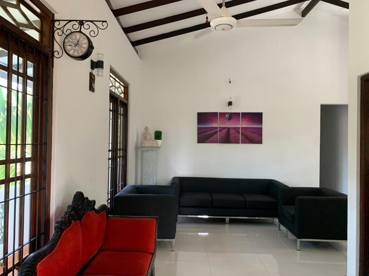 Tranquil Private Villa Near Bentota Beach Bagian luar foto